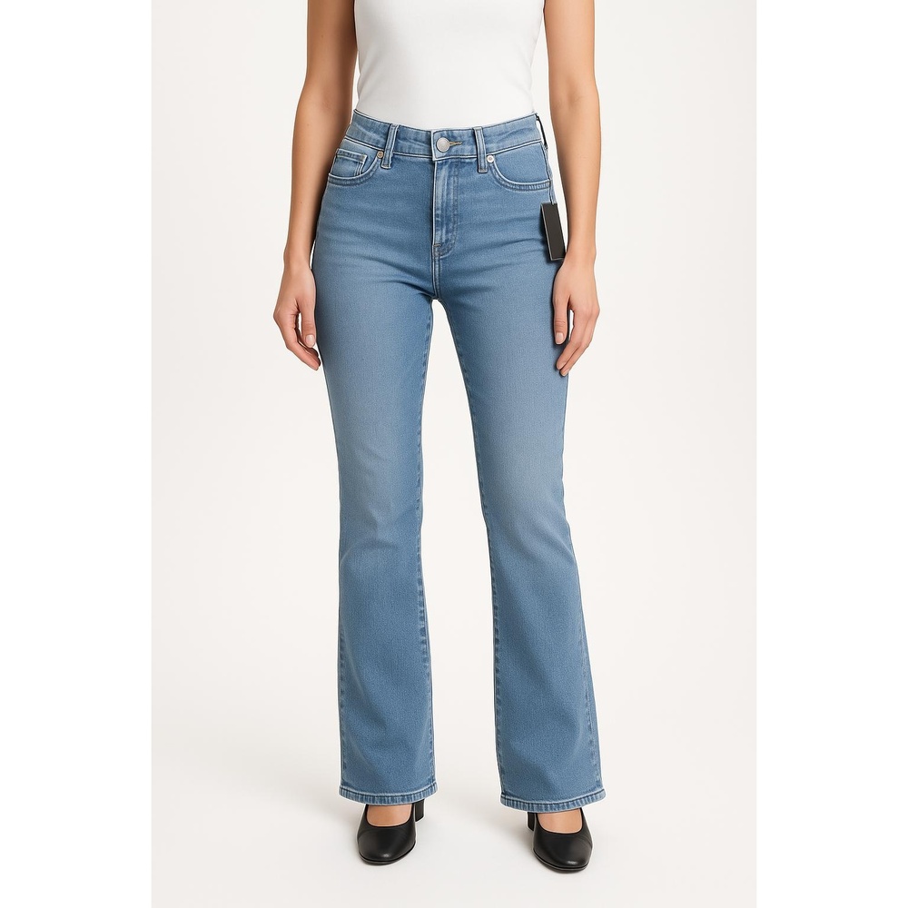NWT Venezia Light Blue Denim Five Pocket Button Closure Boot Jeans 26